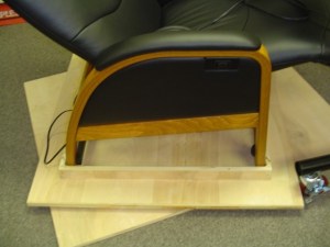 Base rotates to facilitate use of chair